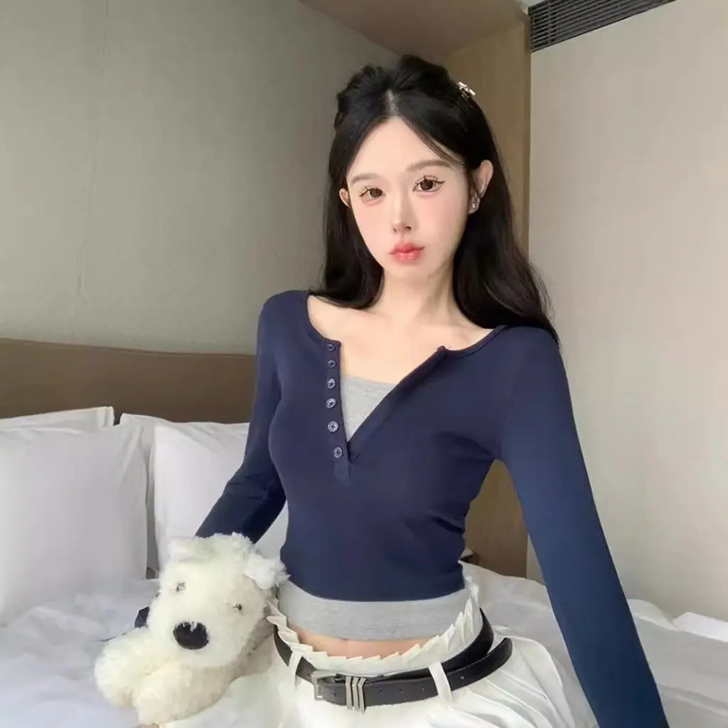 

Women's Slim-fit Long-sleeved T-shirt Color Contrast Fake Two-piece Design Chic Base Shirt Top for Autumn Stitching