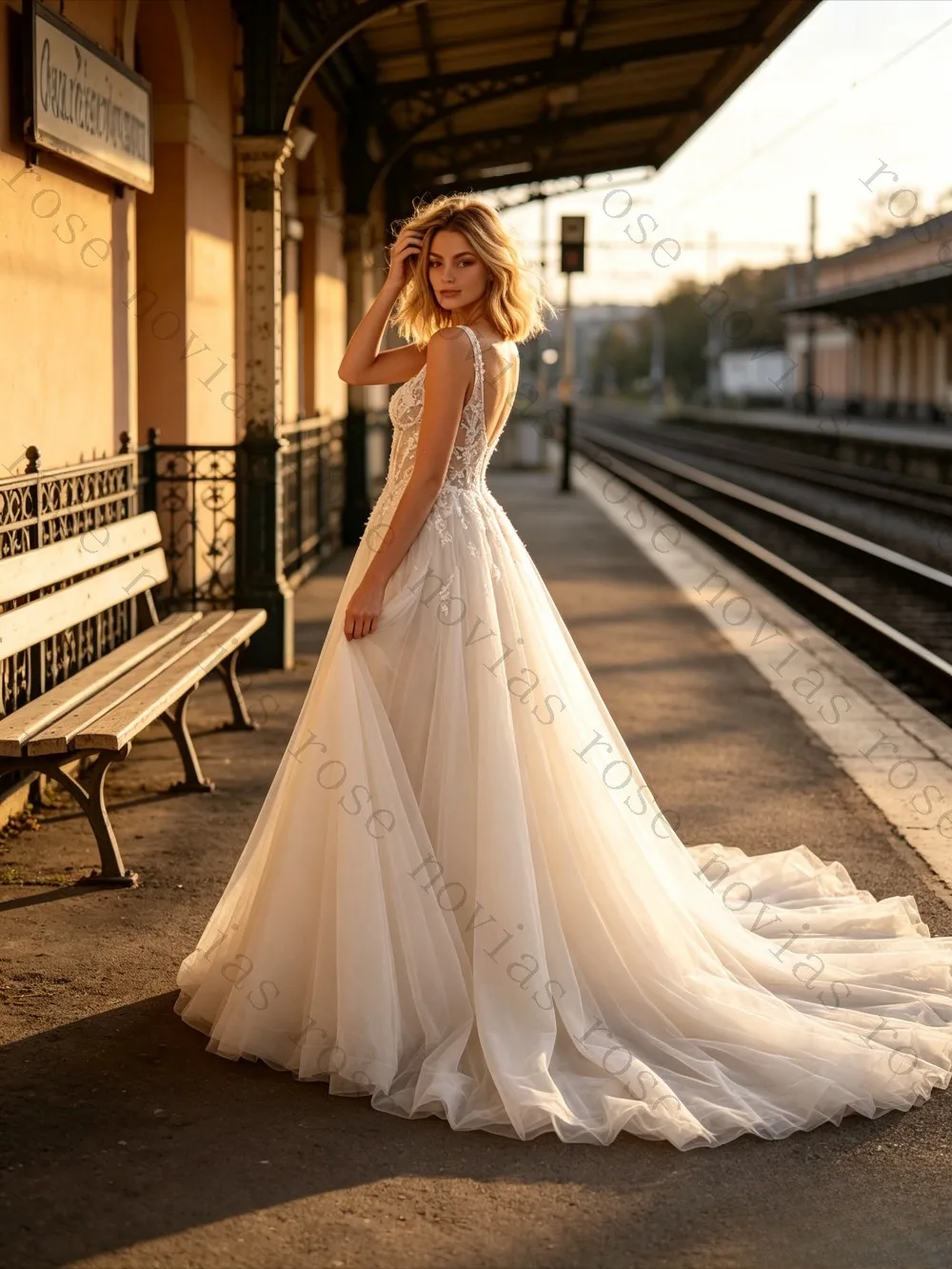 Customized Sweetheart Neck Lace Wedding Dress 2026 A Line Bridal Gown with Tulle Skirt Elegant Luxury Bride Dress for Beach