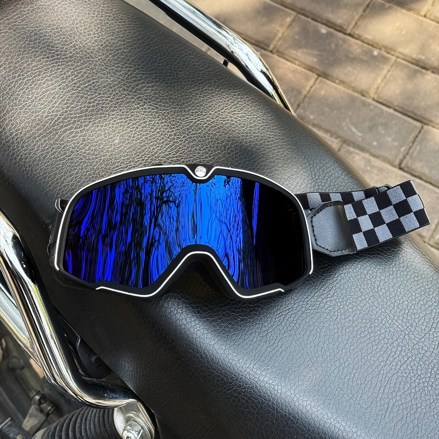 

Retro Motorcycle Goggles - Windproof Sunglasses, Vintage Helmet Fit, for Motocross Cycling Racing Cafe Racer, Biker Gear