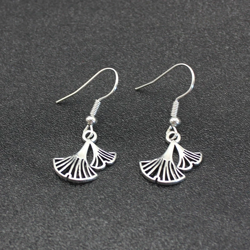 Retro Silver Color Hollow Ginkgo Biloba Leaves Drop Earrings for Women Sweet Brincos Jewelry Simple Accessories Birthday Gift