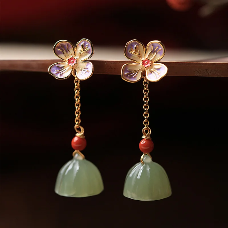 

New in fresh floral natural Hetian jasper lotus earrings for women vintage Ancient gold craft light luxury wedding jewelry