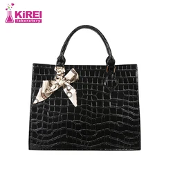 Lady New Crocodile Print Handbag Women's  Vintage Fashion Commuting Shoulder Bags Simple Solid Color Tote Bag Gift For Mommy