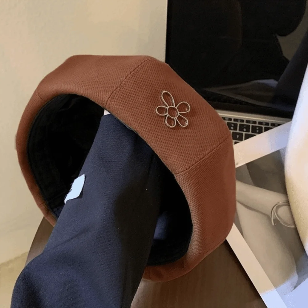 Elegante Blume Frauen Berets Großen Kopfumfang Warm Halten Achteckigen Hut Koreanischen Stil Einfarbig Britischen Maler Kappen Mädchen