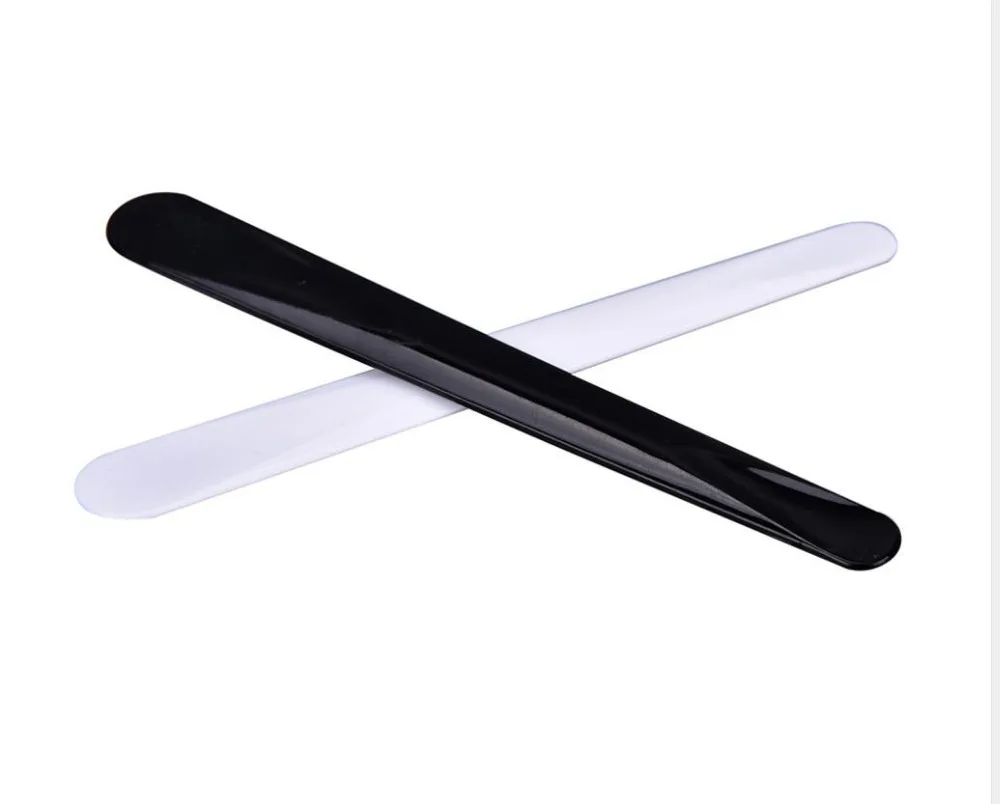 

length 10.8cm Cosmetic Spatula Plastic DIY Facial Mask Mixing Spatulas Spoon Stick Plastic Makeup Tools White Black skin tool