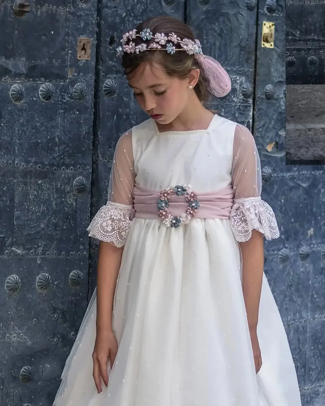 

Vintage Customized Flower Girl Dress For Wedding Half Sleeves Lace Floor Length Kids Baby Birthday First Communion Ball Gown