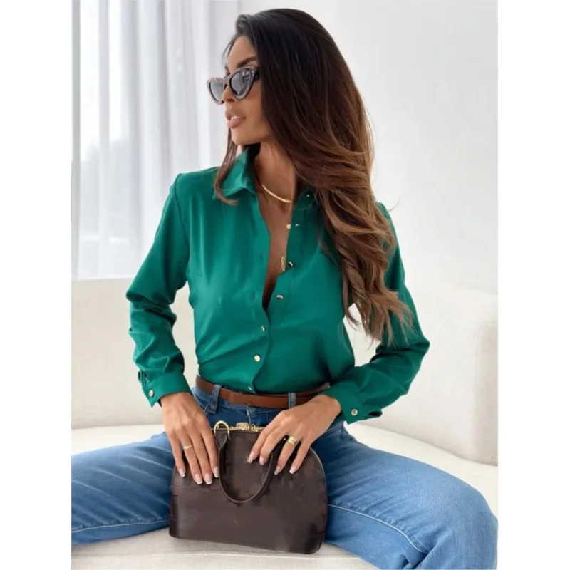 2025 สีทึบ V คอเสื้อผู้หญิงเสื้อผ้าฤดูใบไม้ร่วงใหม่แขนยาวปุ่ม BlacBear House 002