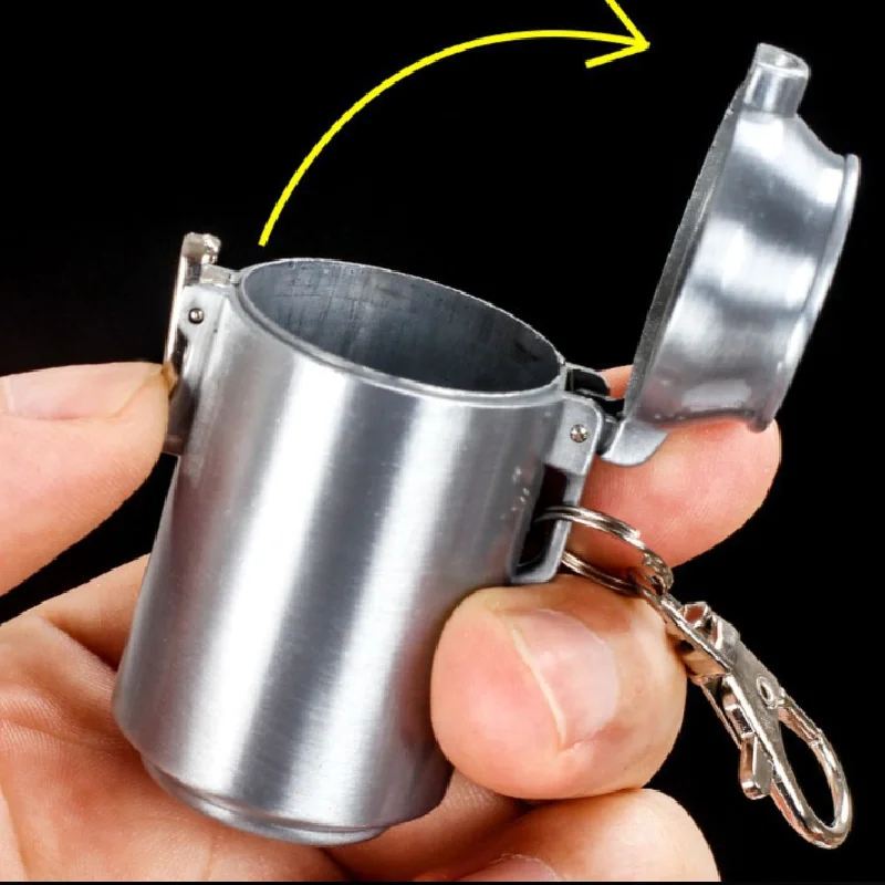 Mini Portable Ashtray Trashcan Keychain Outdoor Pocket Ashtray with Lid Metal Storage Box with Keychain Cigarette Accessories