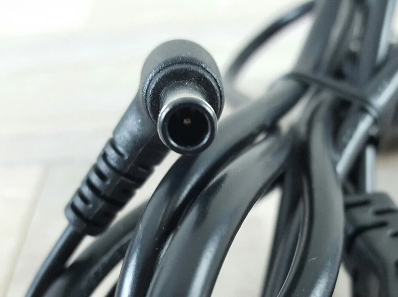 

OEM адаптер переменного тока 19 В для LG 27UP600 27UP600-W 27UP600-WY.AUMDCSM UHD 27 "4K IPS UHD широкоэкранный светодиодный монитор 19 В постоянного тока