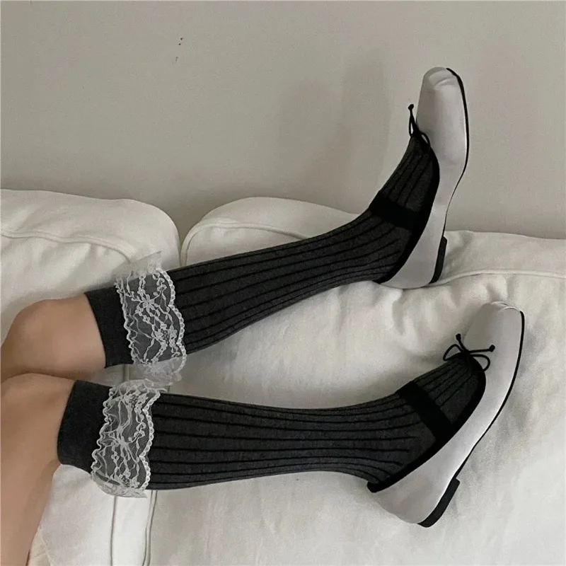 Calcetines largos de algodón de Color sólido para niñas, calcetines con volantes de encaje Lolita, medias para mujeres JK, medias hasta la rodilla de estilo japonés, calcetines recortados