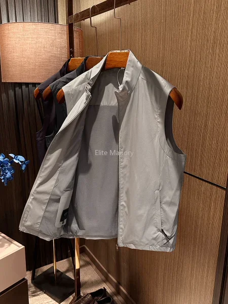 [Light and versatile, shredded milk] Spring new simple and versatile vest vest vest