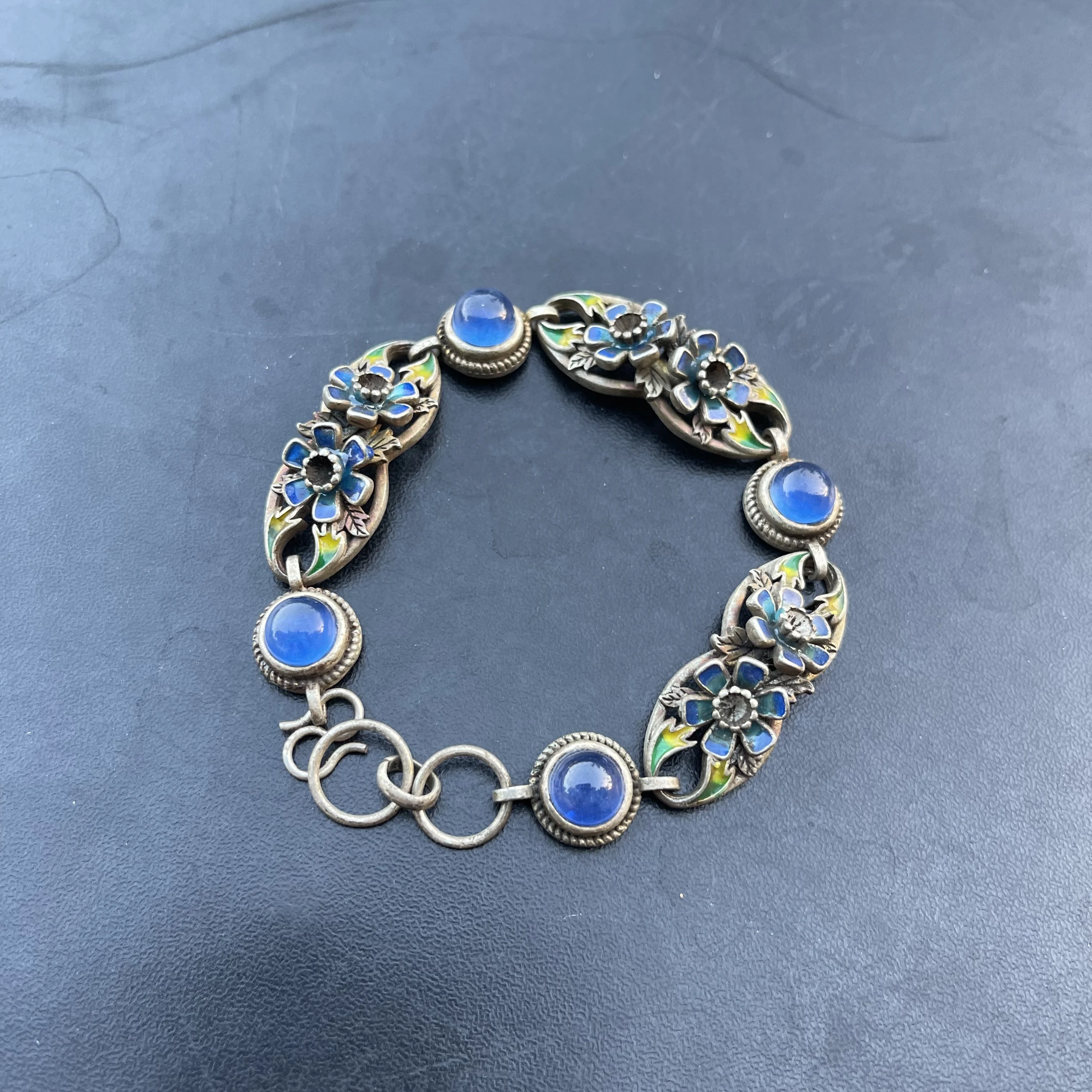 Vintage Enamel Flower Link Bracelet for Women, Antique Silver‑Tone Simulated Blue Cabochon Gem Retro Bohemian Ethnic Handmade Je