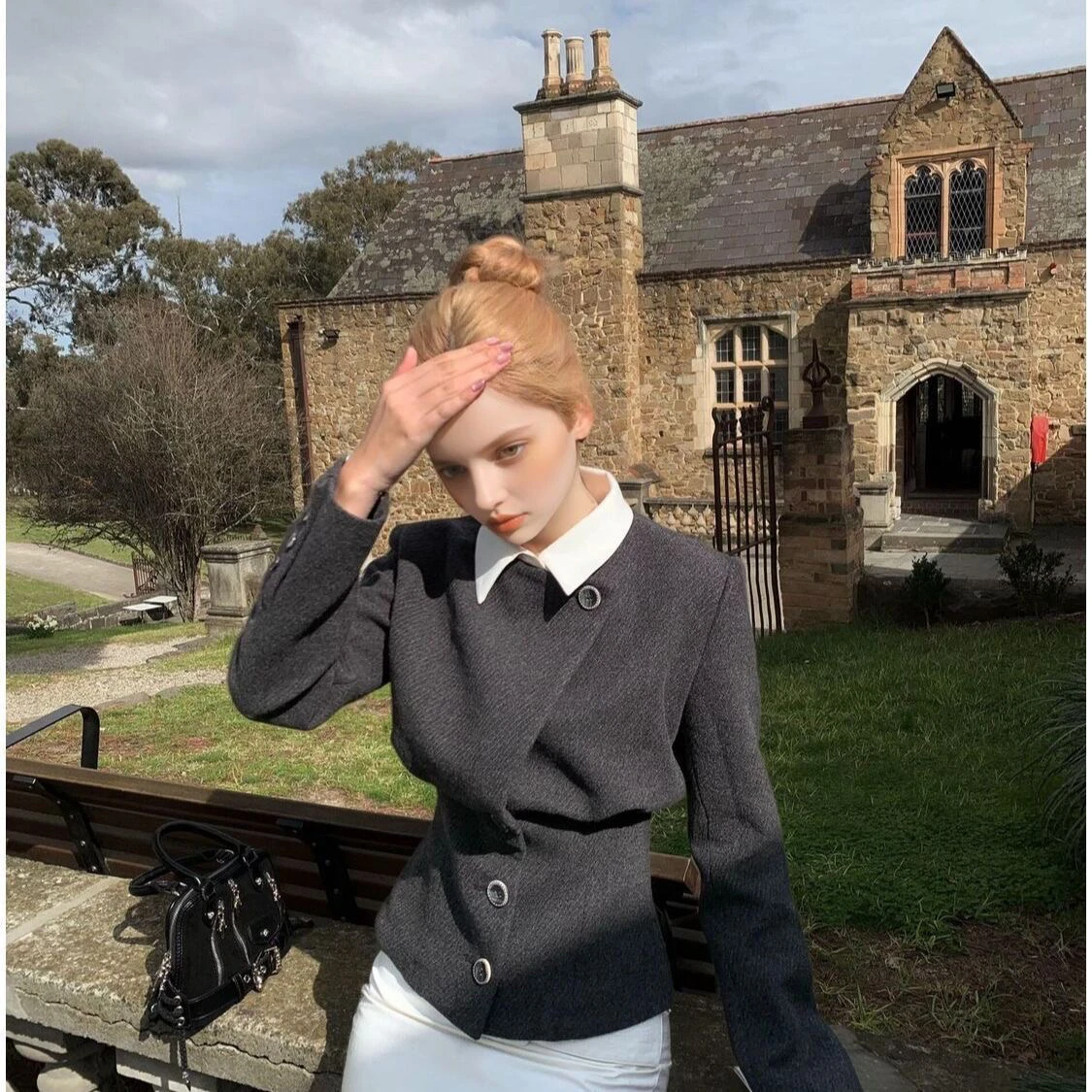 

Two-Piece Appearance for Faionable Women Original Deconstructed ort Woolen Coat with Waist-Cinching Design And Fake