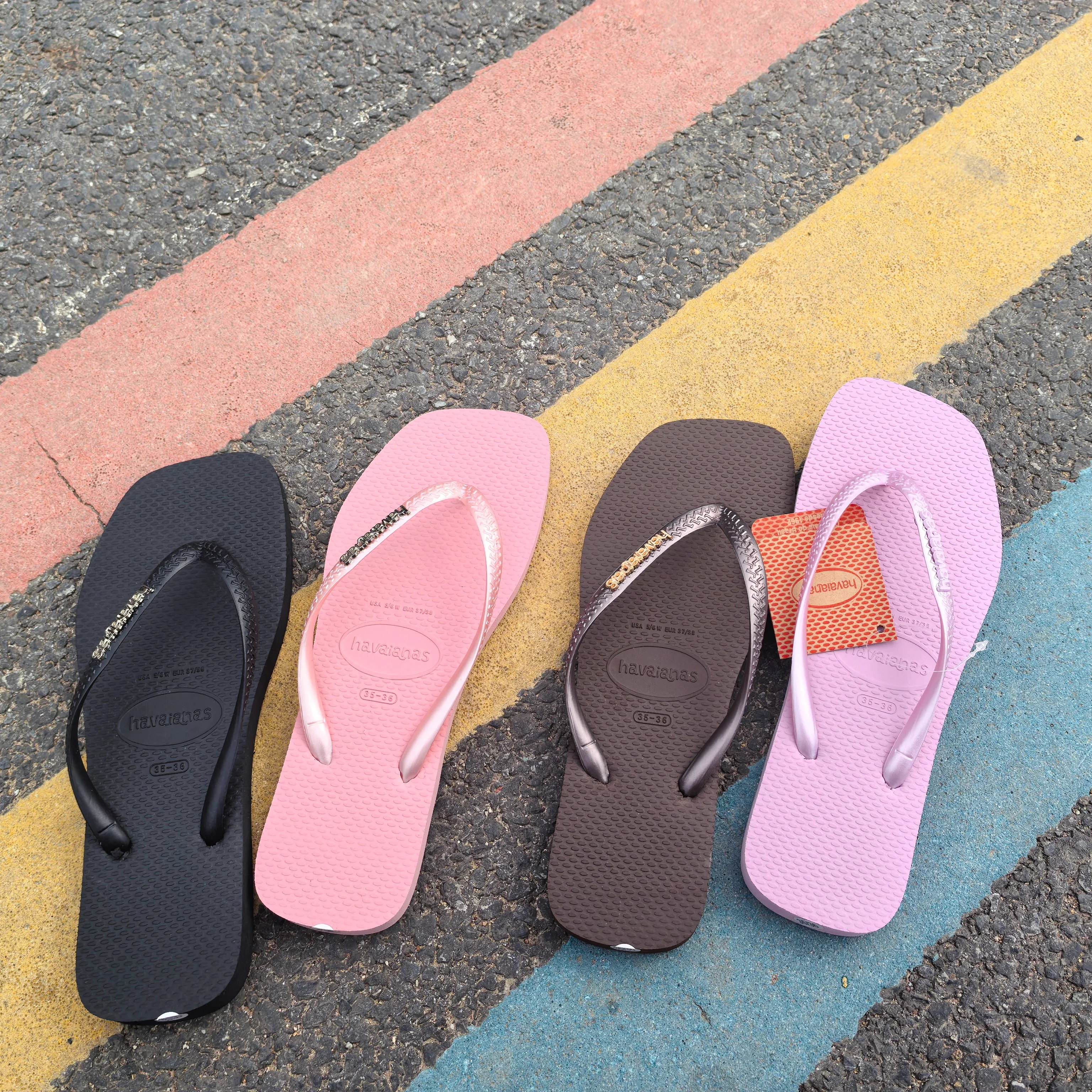 Summer 2025 New Women's Square Toe Flip Flops Outdoor Beach Sandals Luxury Women's Casual Slippers Size 35-42 Women's Shoes image 3