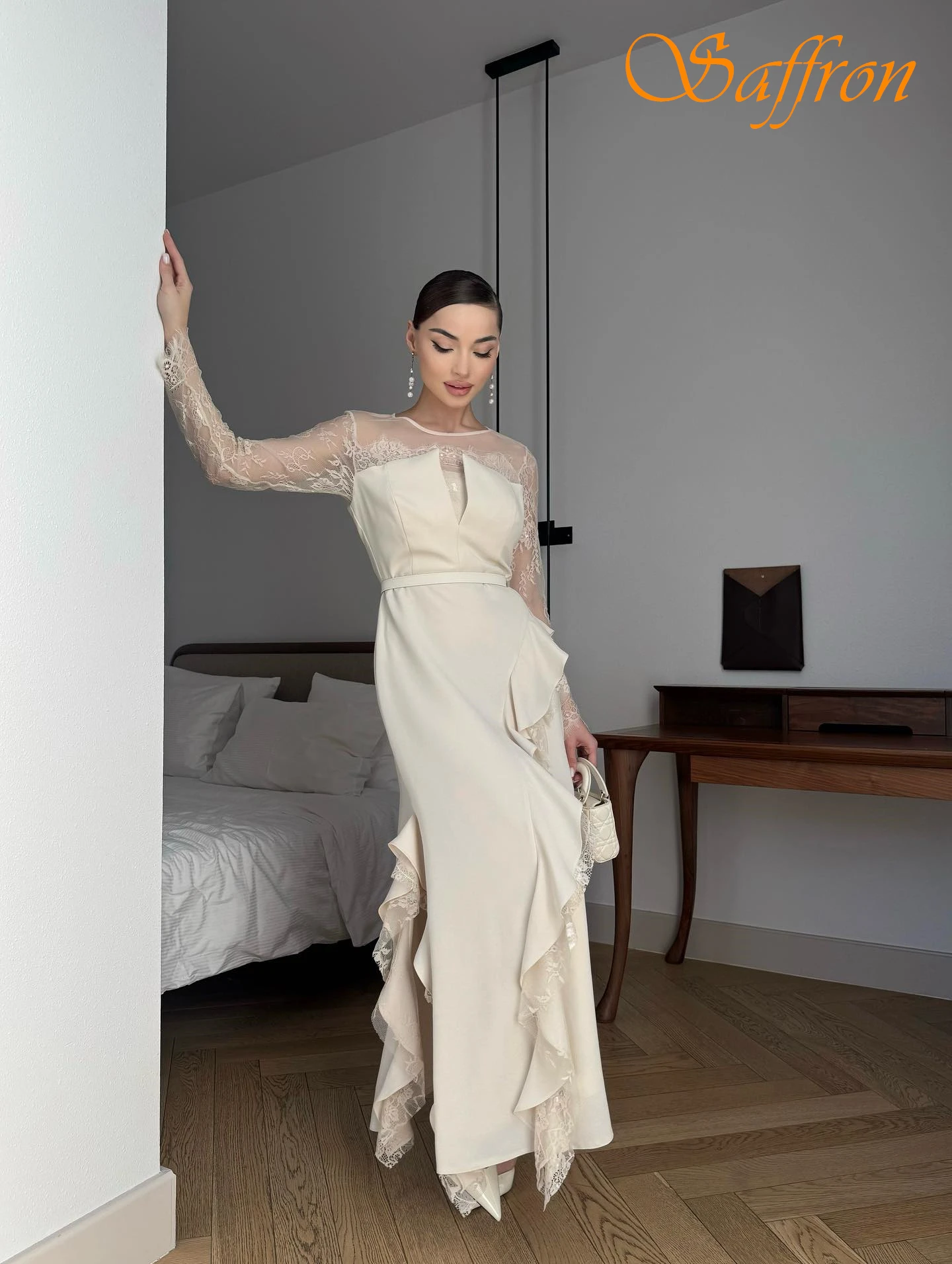 

Customized Straight Crew Neck Elegant Classic Evening Dress Formal Delicate Celebrity Gowns Modern Temperament Party Dress