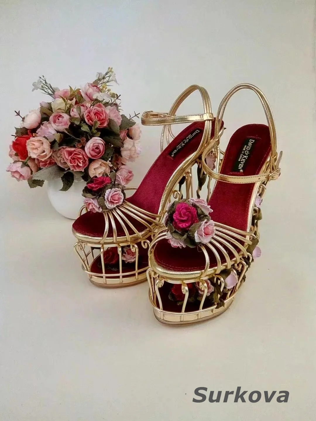 Spring and Summer Fashion Classic Women Sandals Party Wedding Shoes Bird Cage Rose Hollow Pumps Buckle Strange Style Peep Toe