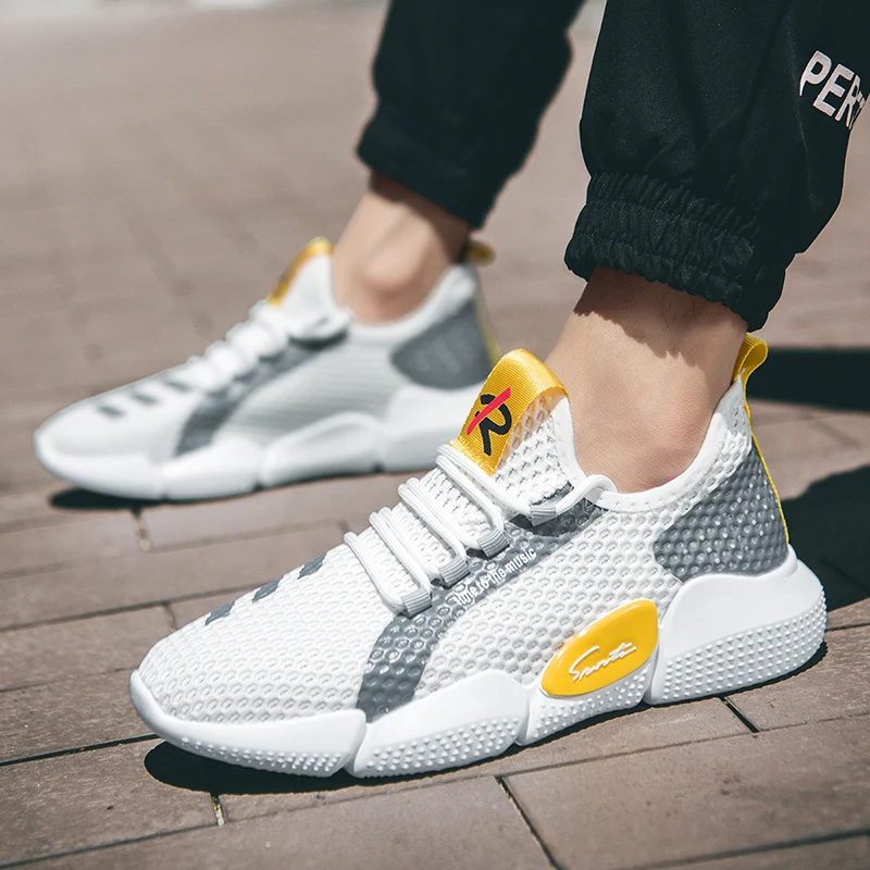 Men's Spring Simple Design Trendy Single-mesh Breathable Ultra-light Large-sized Anti-slip Lace-up Outdoor Running Shoes