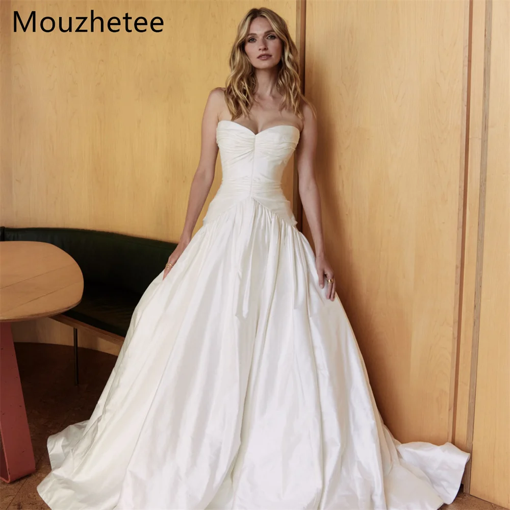 

Mouzhetee A-Line Strapless Satin Pleat Simple Wedding Dresses Long Ivory Sleeveless Elegant Brides Gown Custom Made 2026