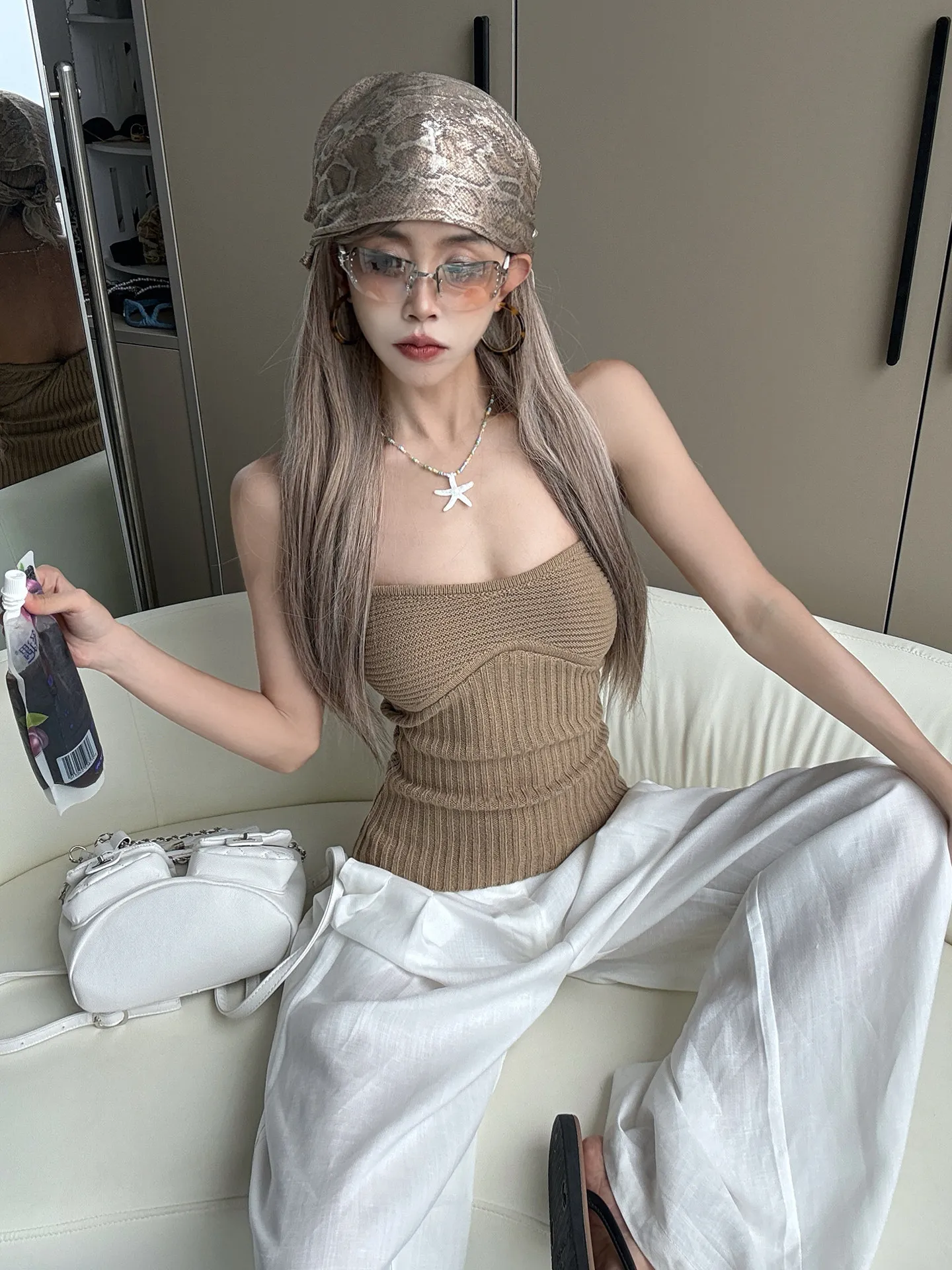Women's Black Bandeau Top Y2K Gyaru Cami Top Off Shoulder Sleeveless Knit Cropped Top Vacation Style Camisole for Women Summer