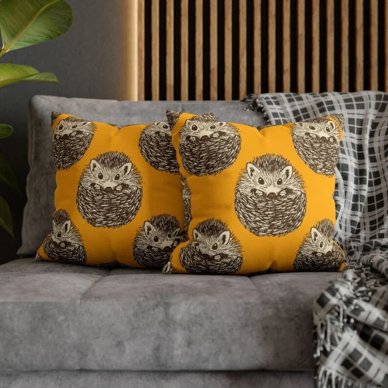 VIKAMA Cute Hedgehog Double-Sided Printed Pillowcase Square Sofa Living Room Cushion Cover with Zipper for Home Decor