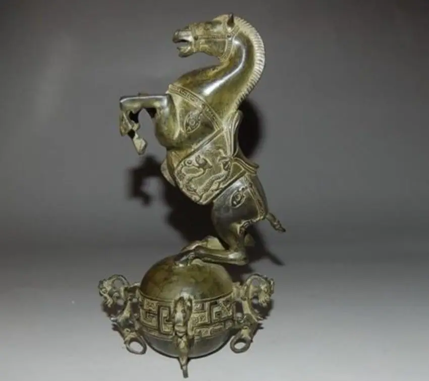 

Chinese Bronze Carving Successful Dragon Horse On Ball Beast Statue