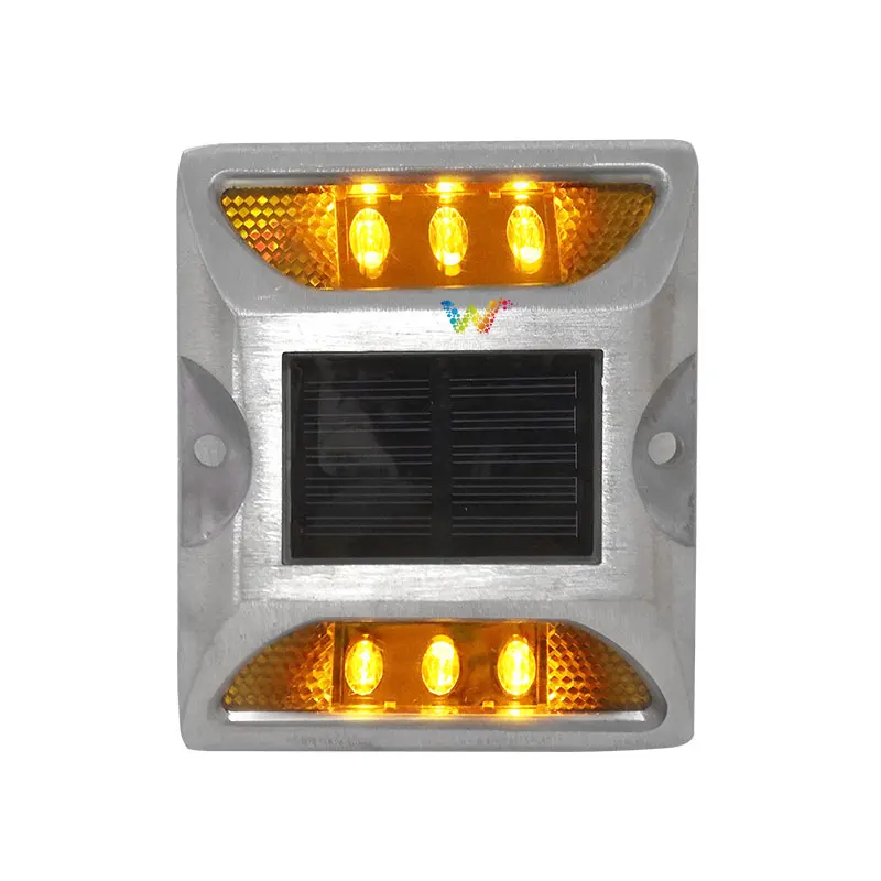 40 قطعة حزمة واحدة تعمل بالطاقة الشمسية LED Road Stud Blue Road Flashing Light