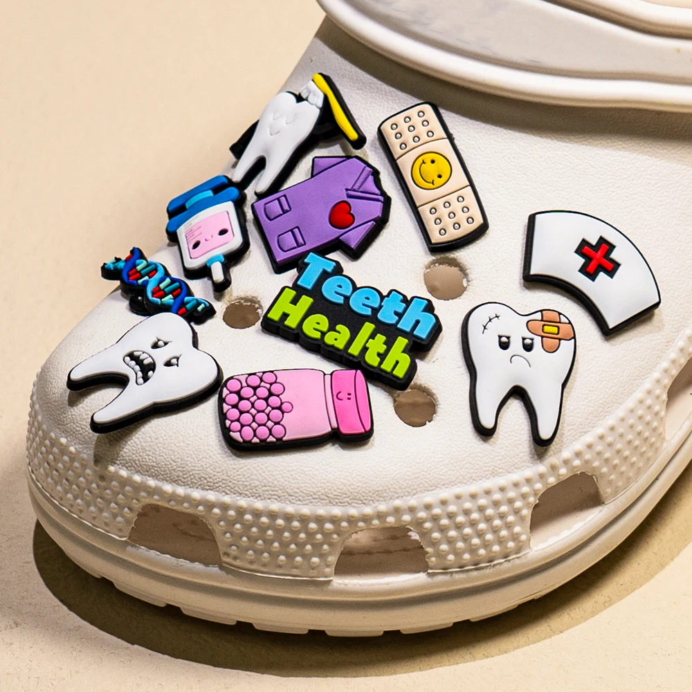 1 stücke Medizinische Schuh Charms für Clog Zubehör Mädchen Zähne Krankenschwester PVC Schuh Dekoration Pins für Frauen Turnschuhe Sommer Geschenke – Detail 5