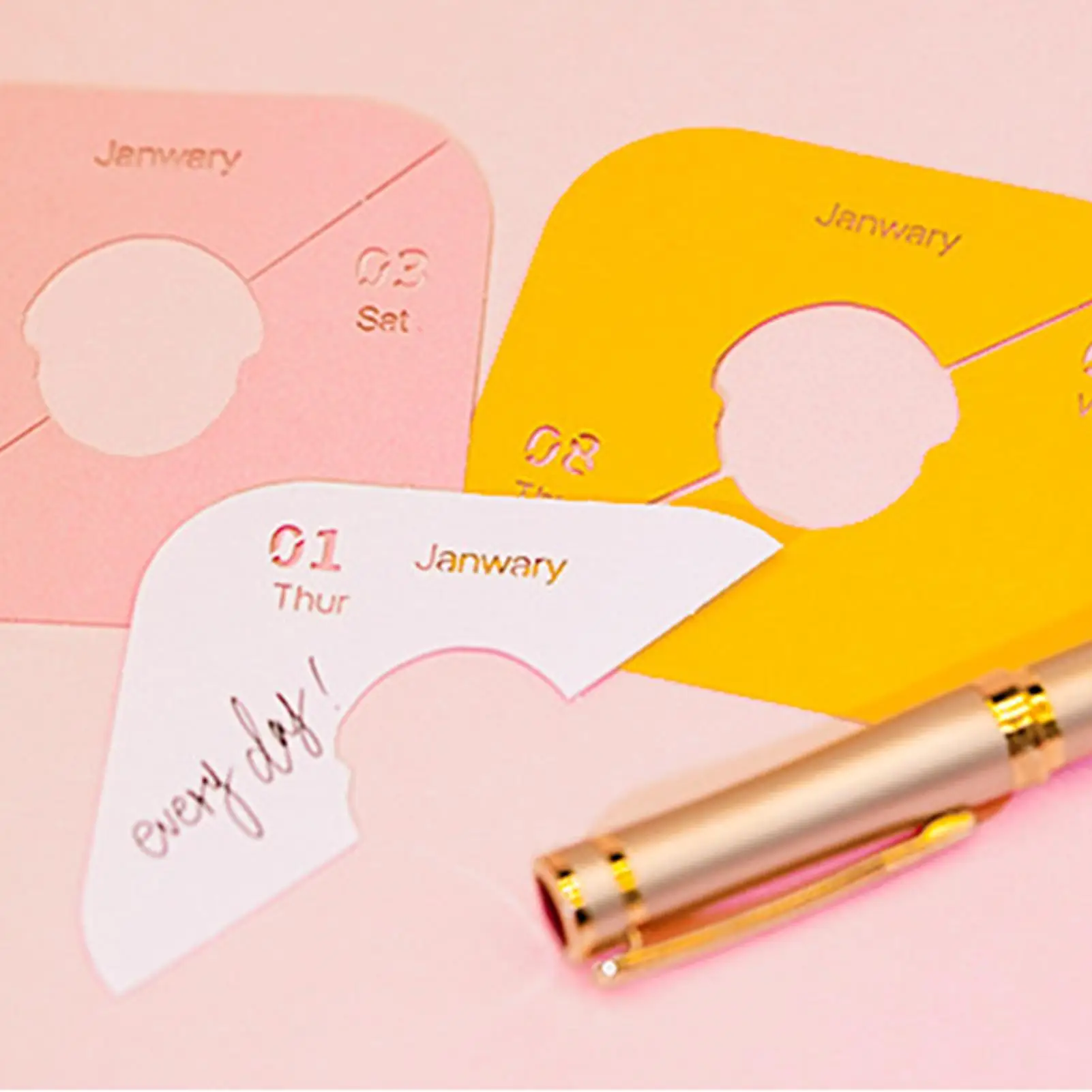

3D Calendar Rose Tear Away Table Calendar Memo Pad Arts & Crafts Notepad Home Decor For Women Girls Student New Year Christmas