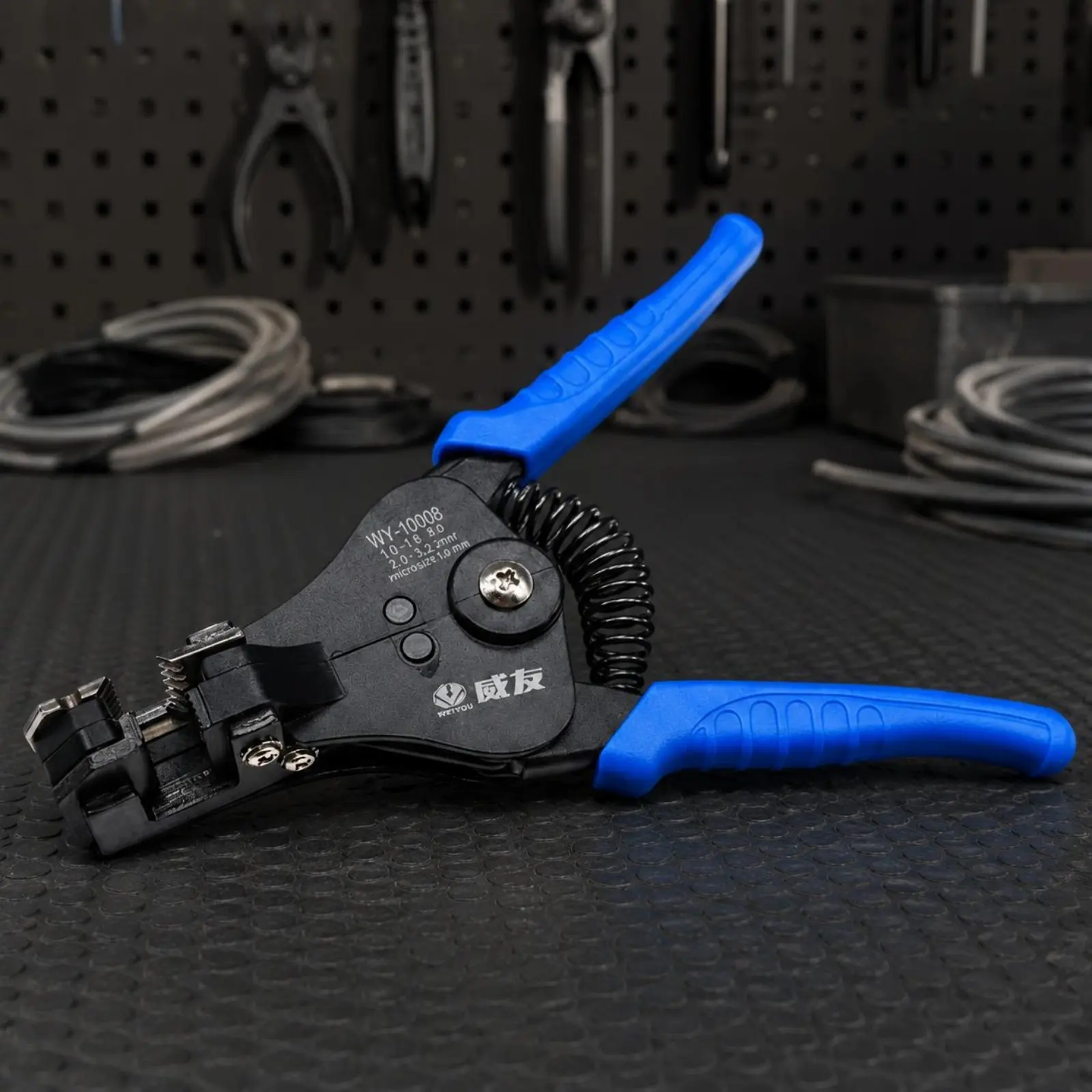 

Self-Adjusting Wire Stripper Coil-Actuated-Loaded Self Adjusting Wire Stripper Automatic Stripping Pliers Sturdy Metal Body