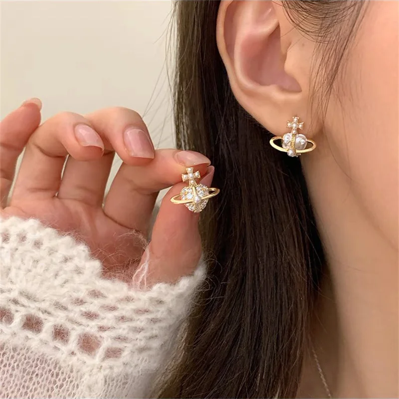 Vintage Simulated Pearl Oil Drip Copper Heart Planet Stud Earrings for Women Shiny Cross Zironia Fashion Party Jewelry