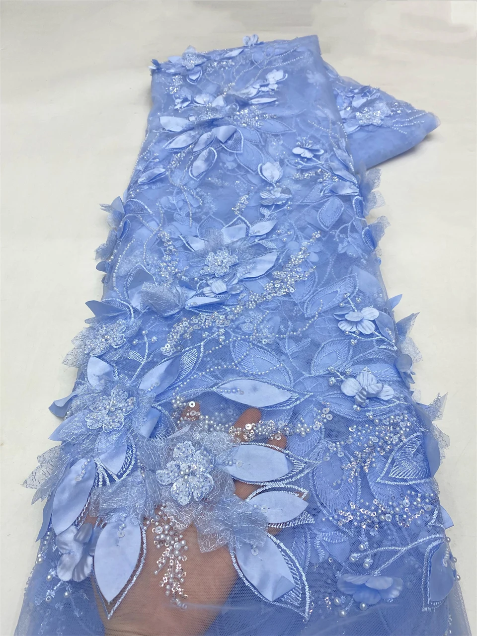 

Fashion French Mesh 3D Flowers Embroidery Beaded Lace Fabric with Sequins African Nigerian Fabric for Wedding Dress HXZ6120