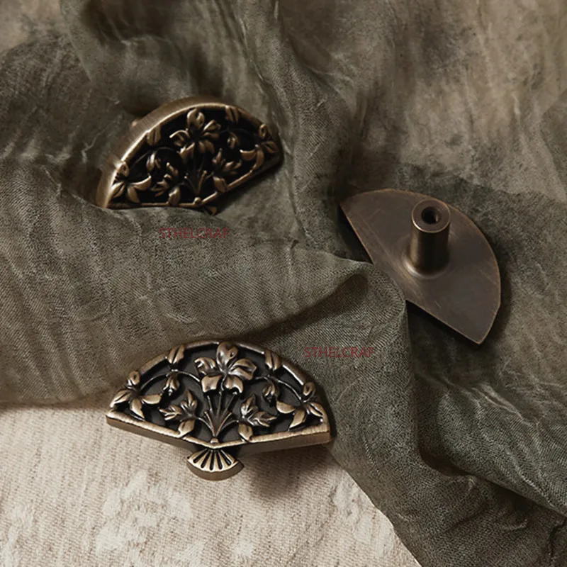 1PC Creative Fan-shaped Brass Handles Wardrobe Drawer Knobs Kitchen Cabinet Door Handles Retro Furniture Hardware Pulls
