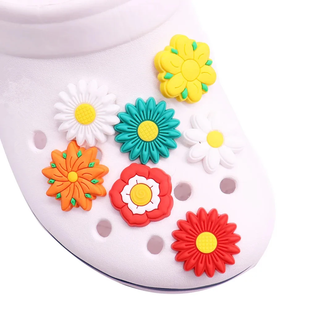 New 1pcs Leaves Sun Flower Daisy PVC Accessories Shoe Charms Cute Shoe Buckle Decorations fit Wristband Party Kid's Gifts