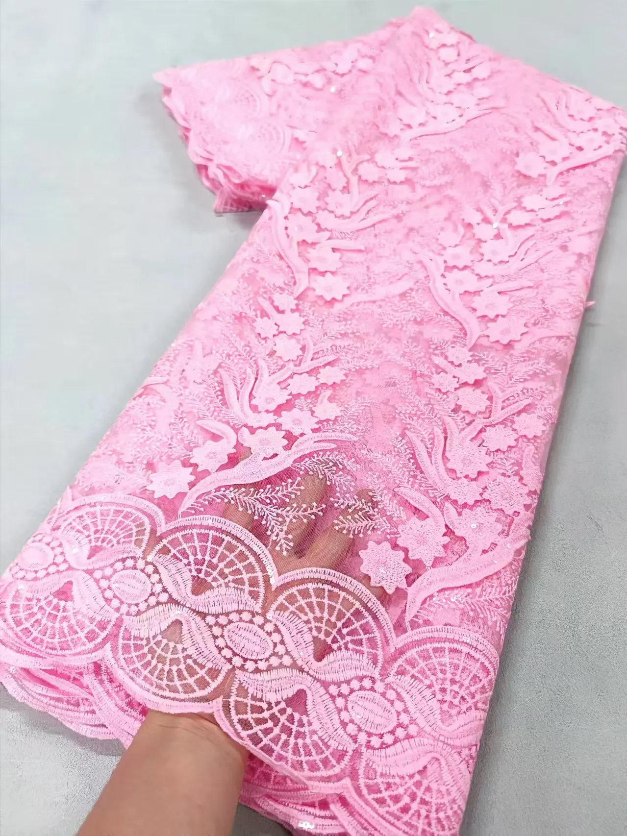 

2024 High Quality African Lace Fabric 100%cotton Swiss Voile Lace Fabric Nigerian Laser embroidery Sequined Popular Dubai Style