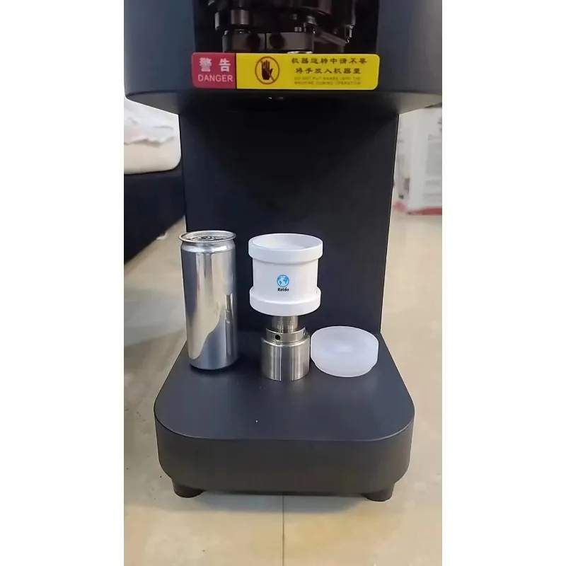 

Electric Desktop Automatic Capping Machine For Beverages And Foods Carton Packaging With Core Bearing Components