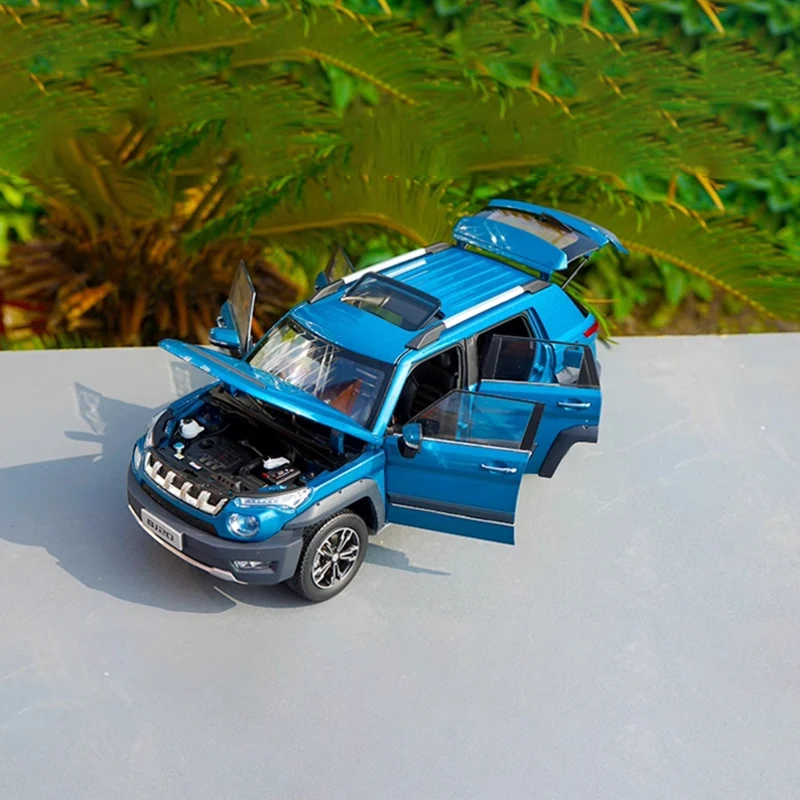 Diecast 1:18 Scale BJ20 Off Roadรถรถรุ่นสําเร็จรูปผลิตภัณฑ์จําลองของเล่นคอลเลกชันของขวัญStaticรุ่น