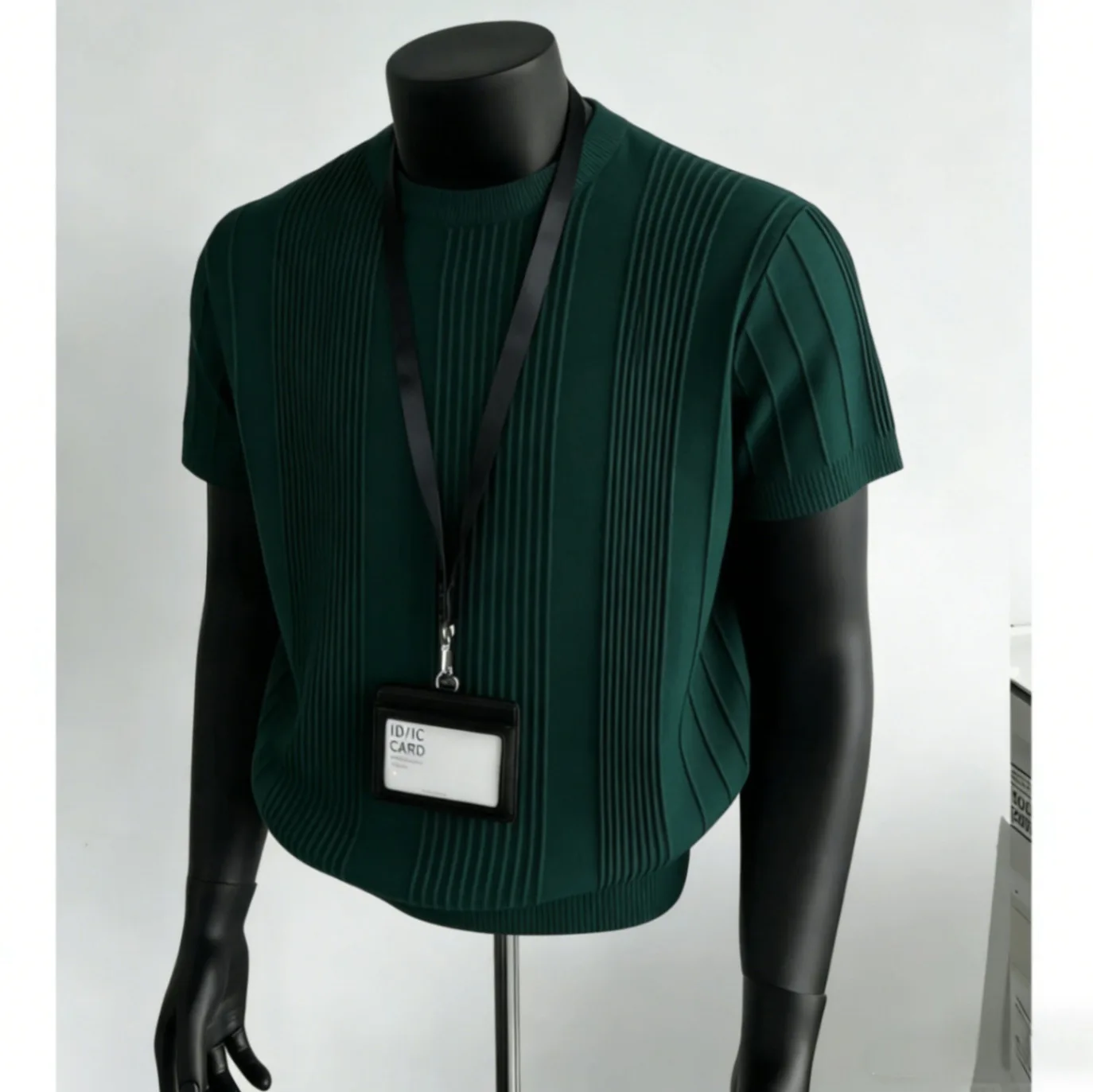 Summer knitted sweater short-sleeved T-shirt men's striped crew neck solid color ice silk men's short-sleeved T-shirt