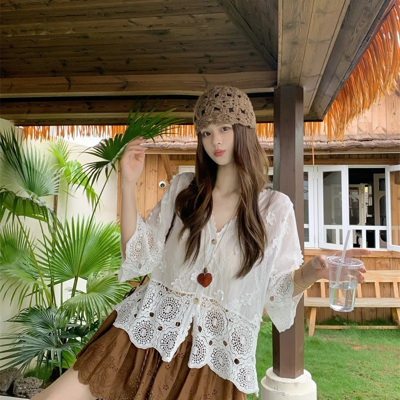 

Retro Lace Hollow out Loose Fit Air Conditioned Summer Shirt Beach Vacation Sun Protection Women's Fashion New Arrival