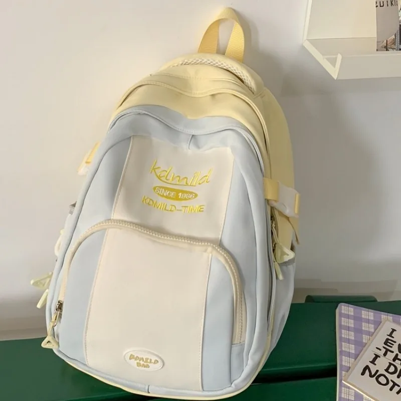 Cute Lightweight Daily School Backpack for Teenage Girls Casual Travel Daypack School Bag for Junior Senior High School Students