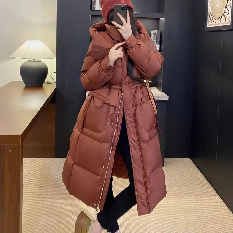 가벼운 럭셔리 후드 웨이스트 뮤즈 다운 재킷 가을 겨울 패션 스타일리시한 출퇴근용 고급 여성 다운 코트
