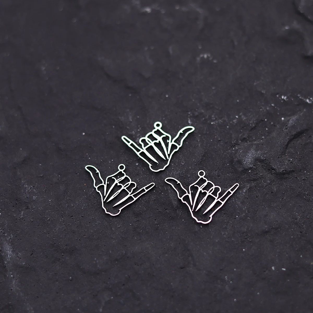 3pcs Unique Skeleton Hand Gesture Stainless Steel Charm Pendant Fit Necklace Earrings DIY Jewelry Making Findings