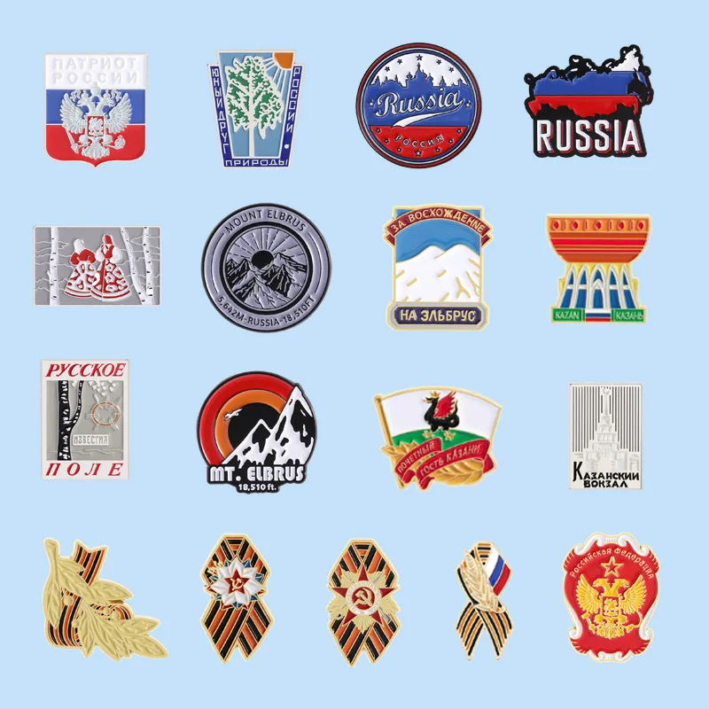 Cartoon Brooches Vintage Russian Flag Map Metal Badges Small Gifts Wholesale Lapel Pins for Caps Cap Pin Brooch Backpacks Badge