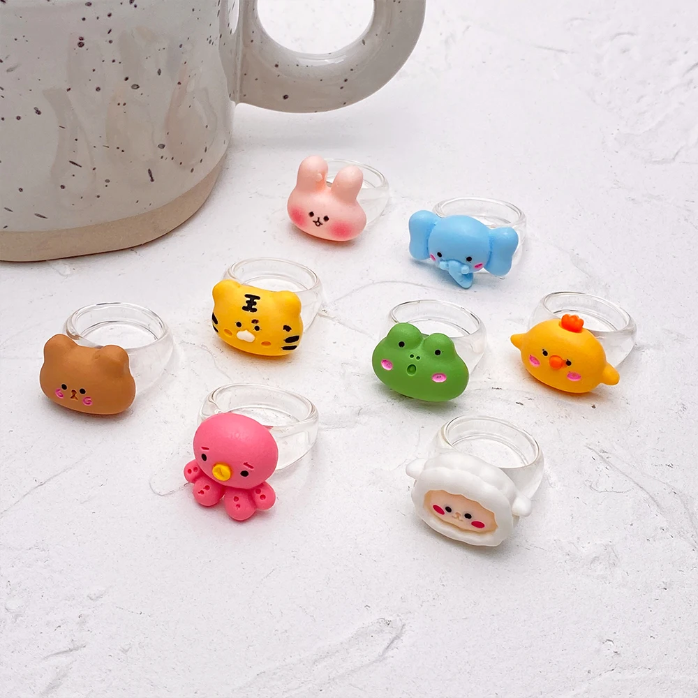 

DAXI Fashion Cute Animal Meeting Rings Resin Acrylic Round Hollow Rings For Women Girl Child Jewelry 2022 Summer Travel Gift