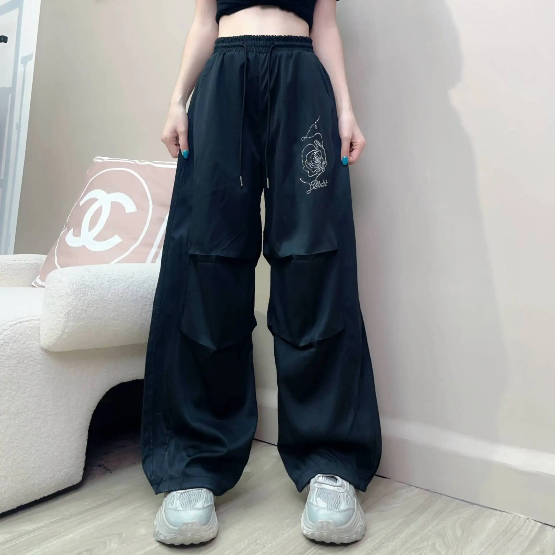Picture 4: Trendy Dopamine Style Wide Leg Pants for Women's Square Dance Elastic Waist Multiple Pockets Sports Leisure Pants