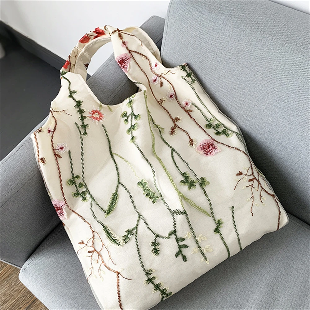 Ladies Embroidery Canvas Bag Large Capacity White Flower Mesh Bag Summer Travel Beach Bag Student Class Bookbag Aesthetic Bag