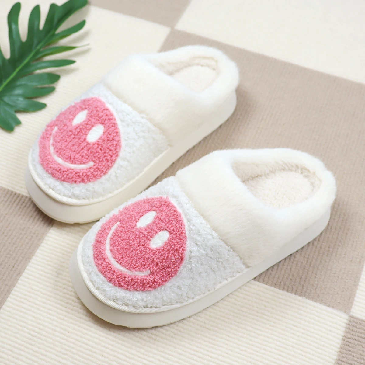 

Pink Face Designers Thick Soles Cotton Slippers Female Couple Home Indoor Plush Slippers Non-slip Warm Male Furry Shoes Slippers