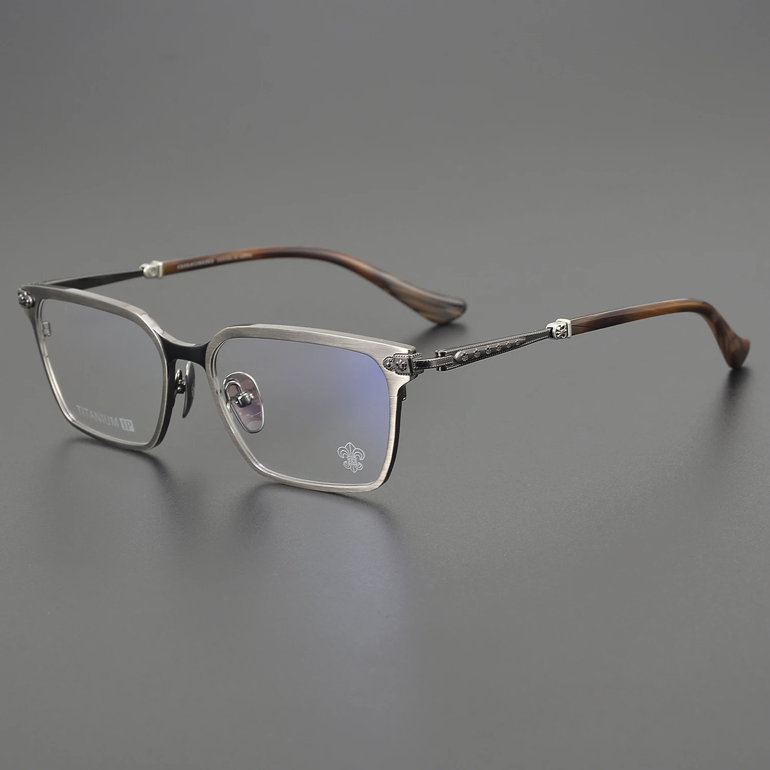 

Men's and Women's Nearsighted Half Frame Glasses Can Be Equipped With Anti Blue Light Radiation Titanium Eyeglass Frames