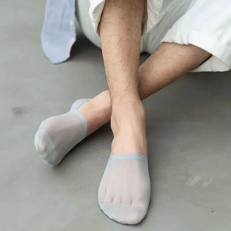 Chaussettes courtes en nylon pour hommes, pantoufles d'été pour hommes, chaussettes en silicone non ald, chaussettes de rinçage invisibles, chaussettes respirantes décontractées et fines, blanc et noir