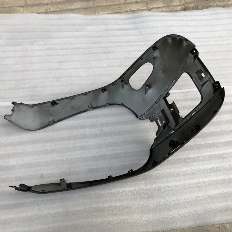 motorcycle accessories retro pedal VRF150T-39 front circumference fish mouth diversion cover shell plate logo black