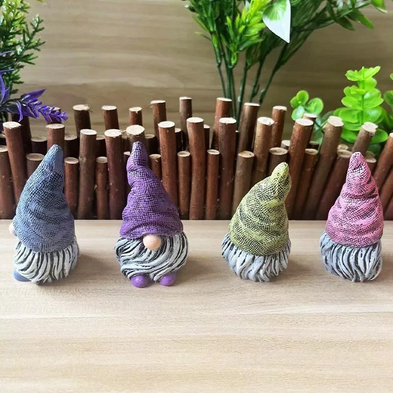 Miniature Ornaments Set Mini Dwarf Bonfire Statues for Planter Flowerpot Decor Accessories