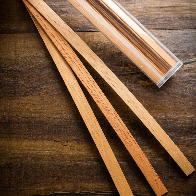 

20Pcs/Box Cedar Wood Sheets Portable Cigar Lighting Cedar Splints Natural Spanish Cedar Wood Strips smoking Accessories
